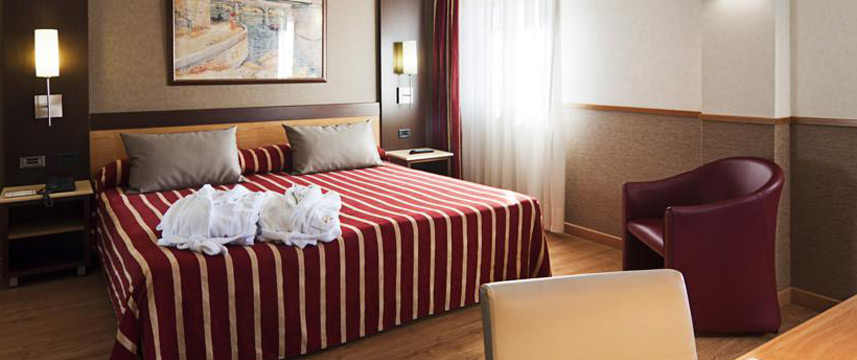 Catalonia Santa Justa - Double Room